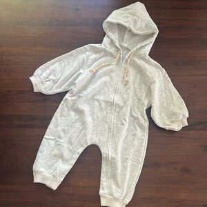 Sweatshirt jumpsuit for kids 6-12 mo (80)